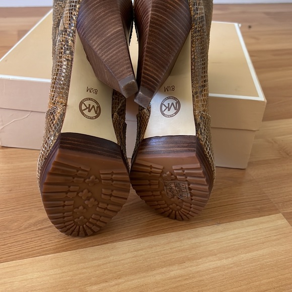 Michael Kors Codie toe out Boot - Picture 9 of 10